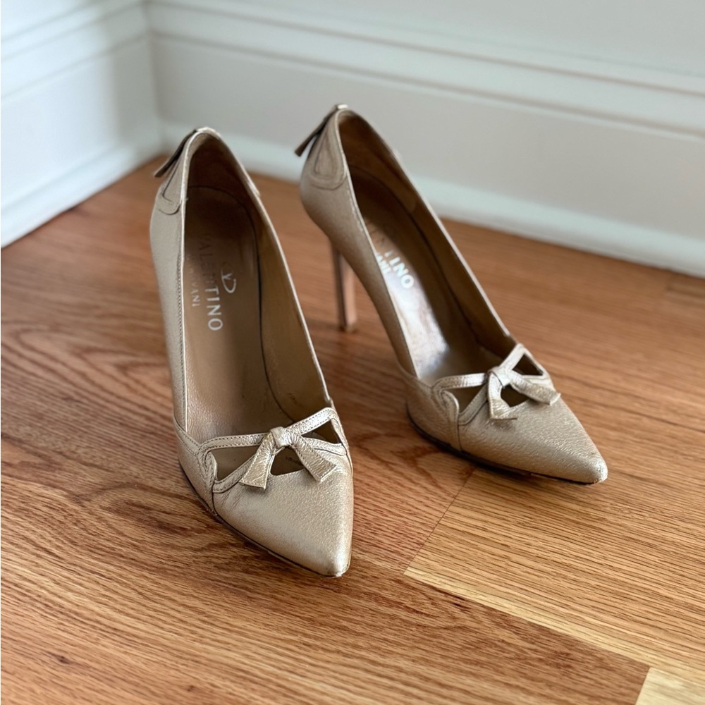 Valentino Women's Metallic Heels with Bow Accent